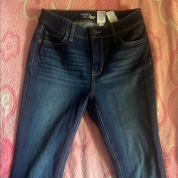 Time and Tru Blue Skinny Jeans with Modern Fading - Picture 1 of 5